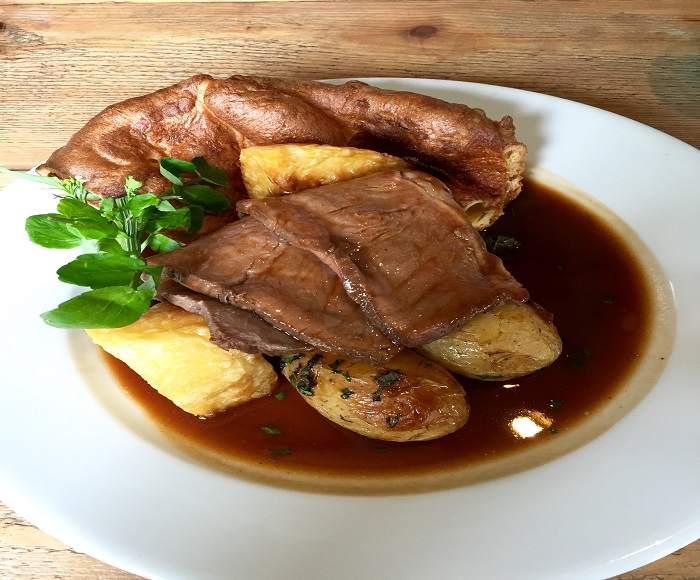 Guests reject the Sunday lunch as weekday and evening roast sales rise